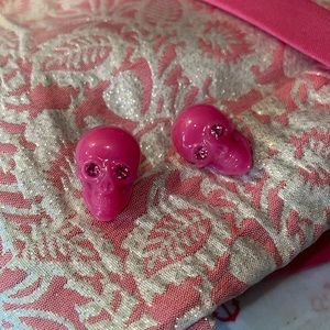 tarina tarantino hot pink skull studs